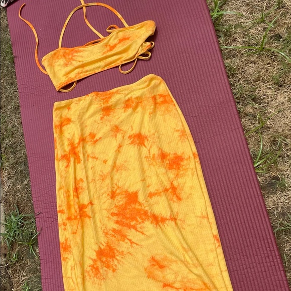 Tie dye Orange and yellow halter set - Picture 3 of 3